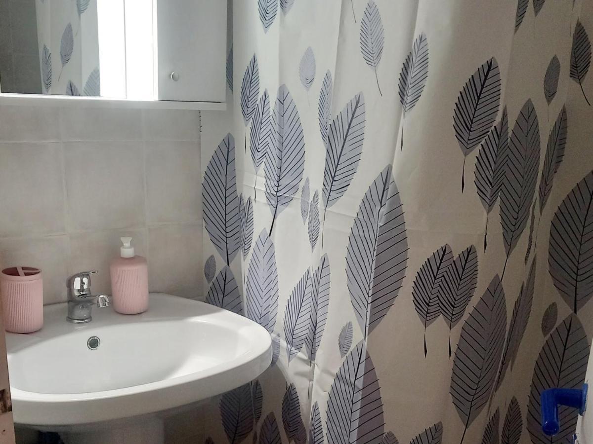 Central Apartments Eretria Екстериор снимка