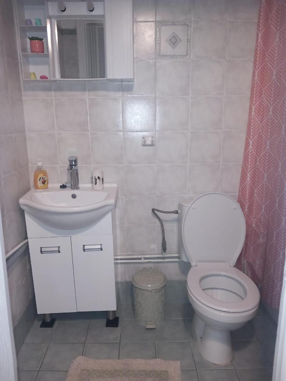Central Apartments Eretria Екстериор снимка