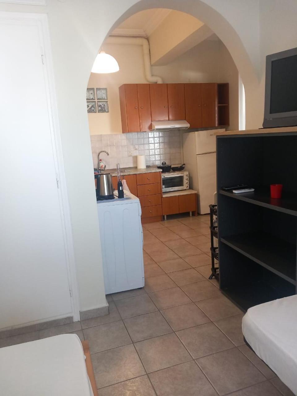 Central Apartments Eretria Екстериор снимка