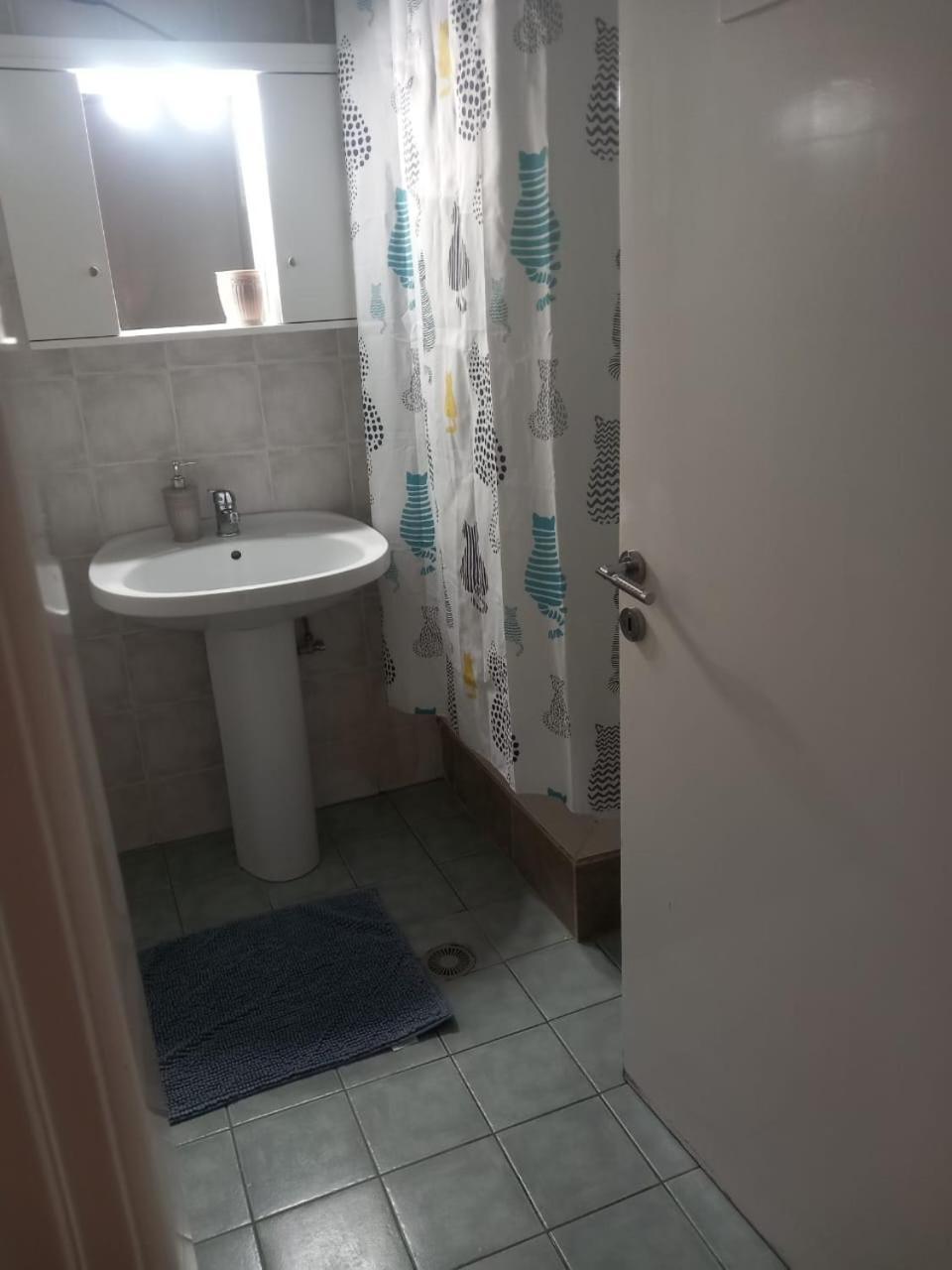 Central Apartments Eretria Екстериор снимка