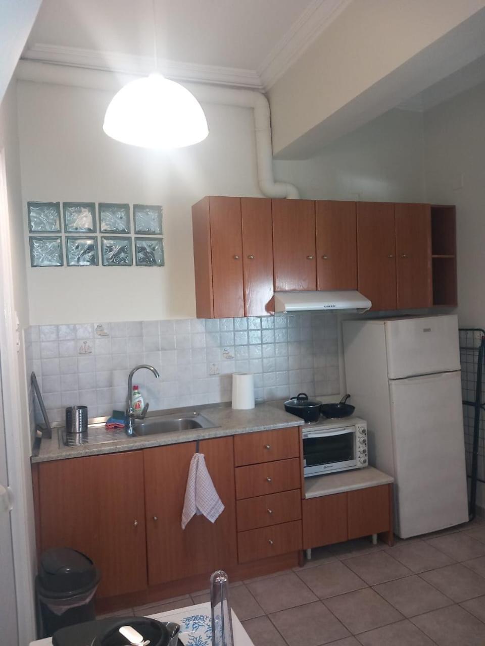 Central Apartments Eretria Екстериор снимка